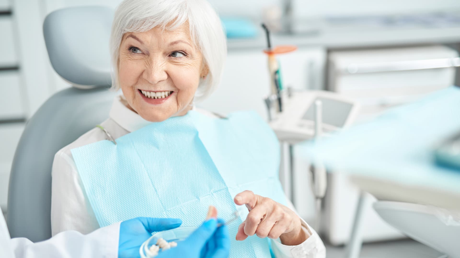 (Q3) Dental Implants for Seniors in the Treasure Valley_ What You Need to Know (banner photo)